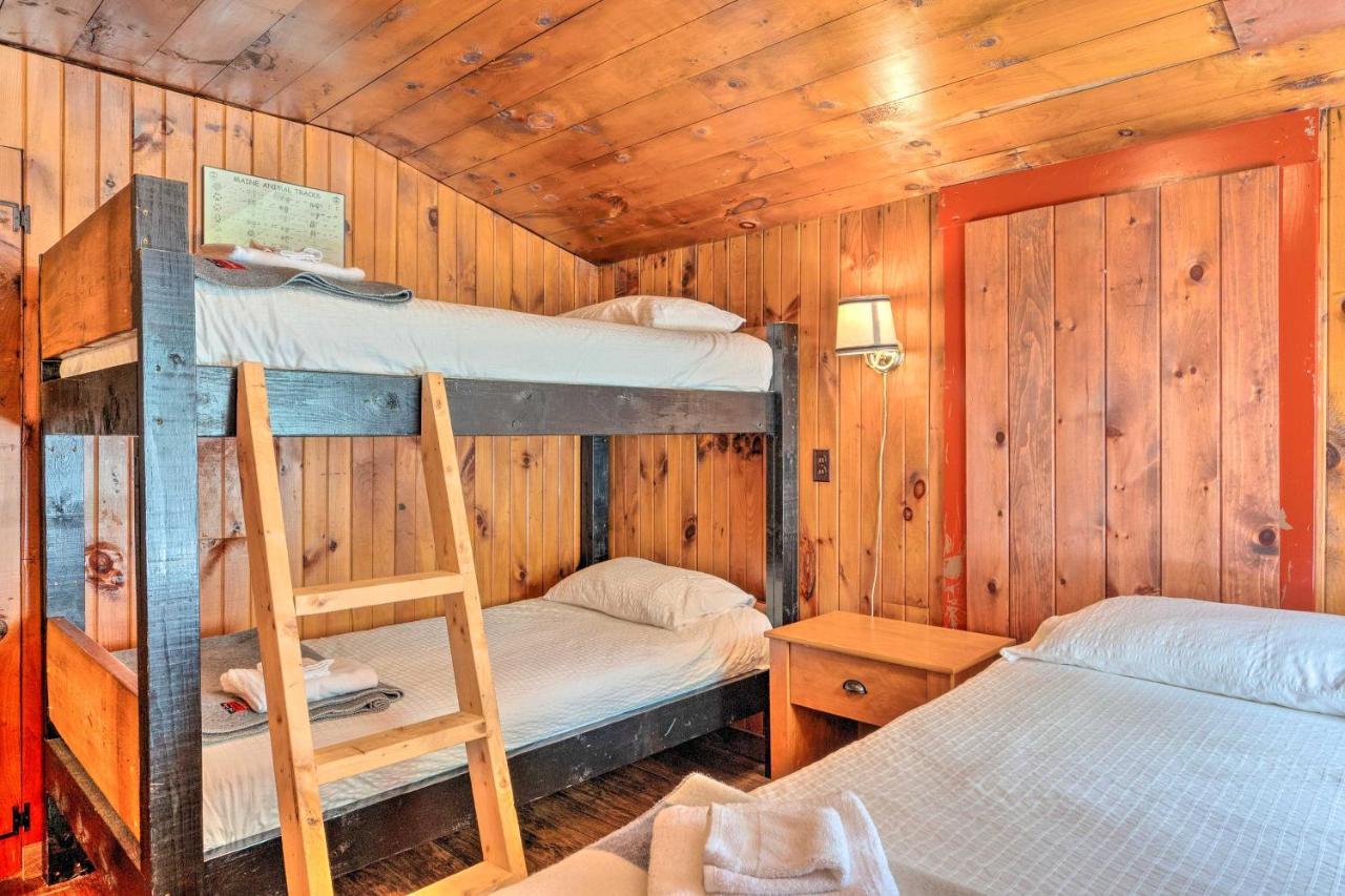 Rustic Cabin Retreat On Rangeley Lake! Bagian luar foto