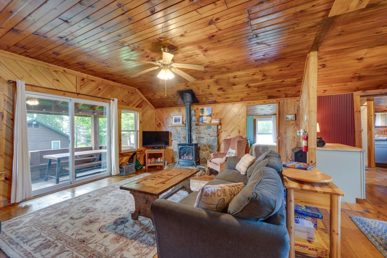 Rustic Cabin Retreat On Rangeley Lake! Bagian luar foto