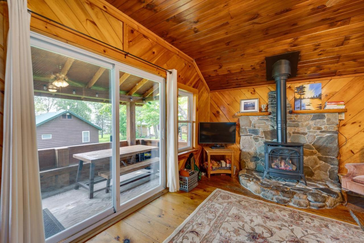 Rustic Cabin Retreat On Rangeley Lake! Bagian luar foto