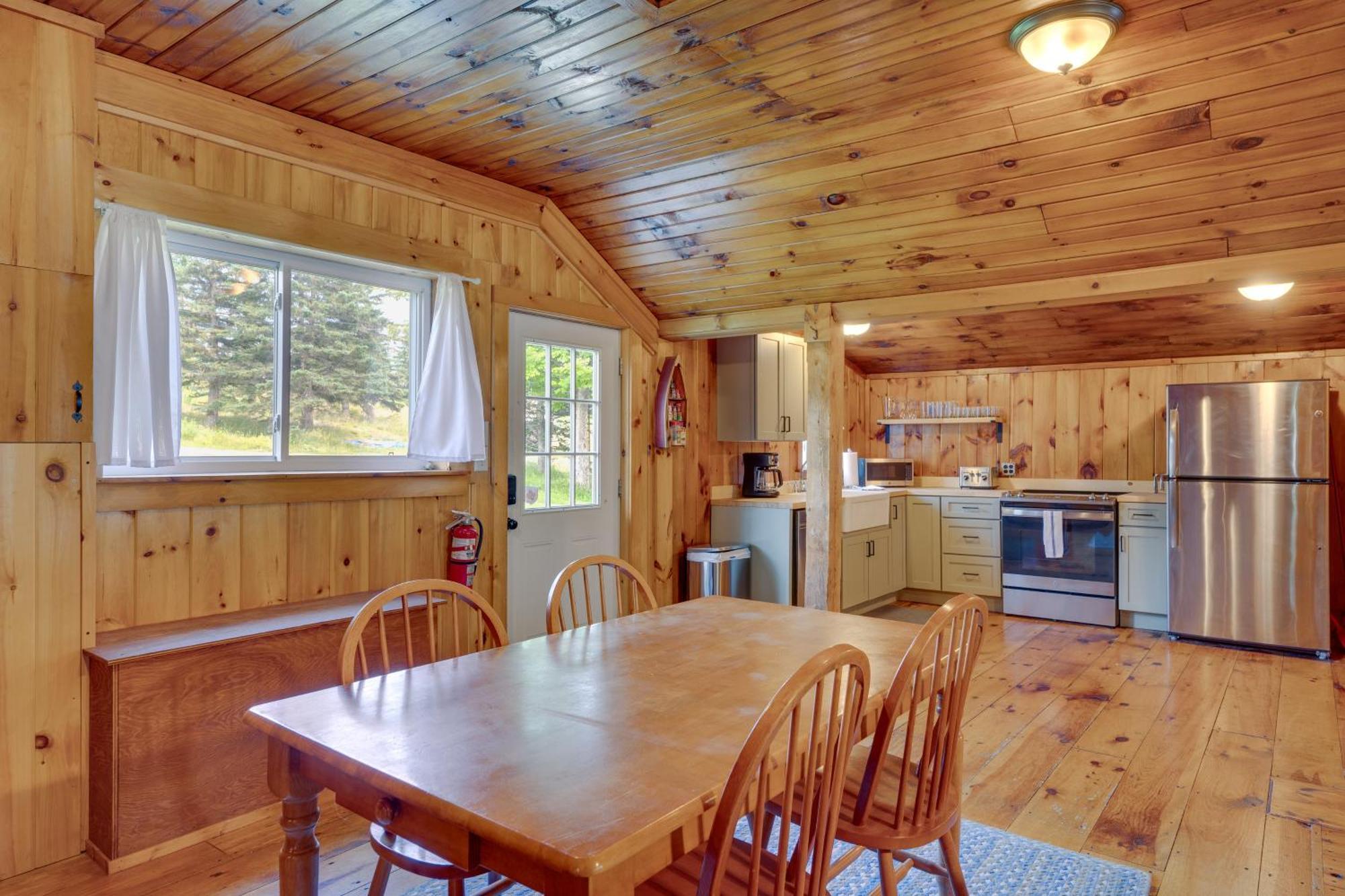 Rustic Cabin Retreat On Rangeley Lake! Bagian luar foto